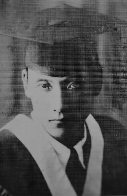 青年時代的王旦東。