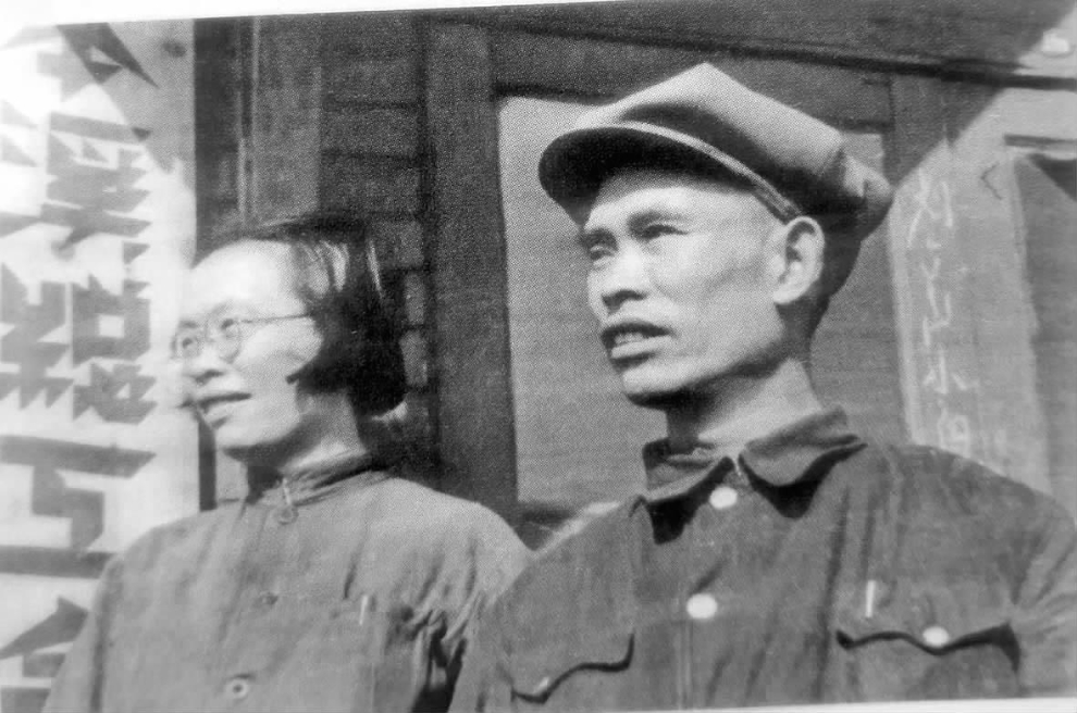 劉林元、徐克夫婦在本溪總工會合影。