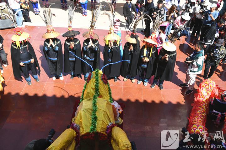 祭龍儀式。