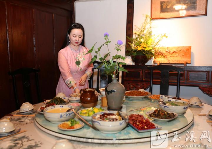 藝銘軒飯店為顧客呈現(xiàn)玉溪地道的傳統(tǒng)美食。