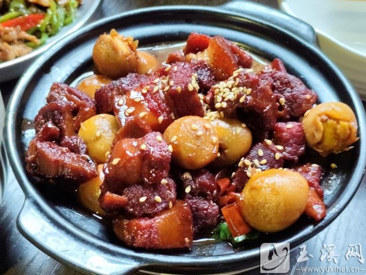 外婆紅燒肉。